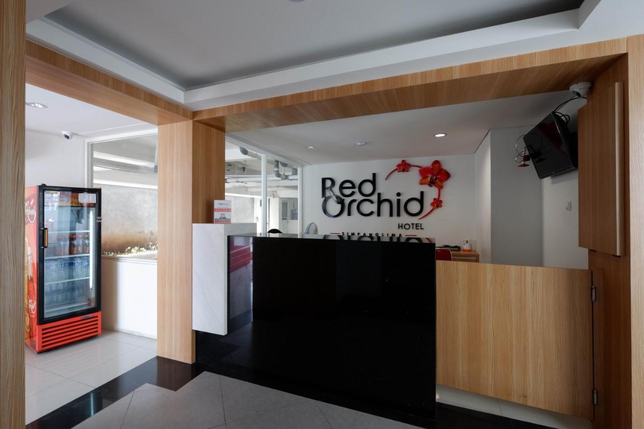 Reddoorz Plus Near Ciputra Mall Simpang Lima Semarang Exterior photo